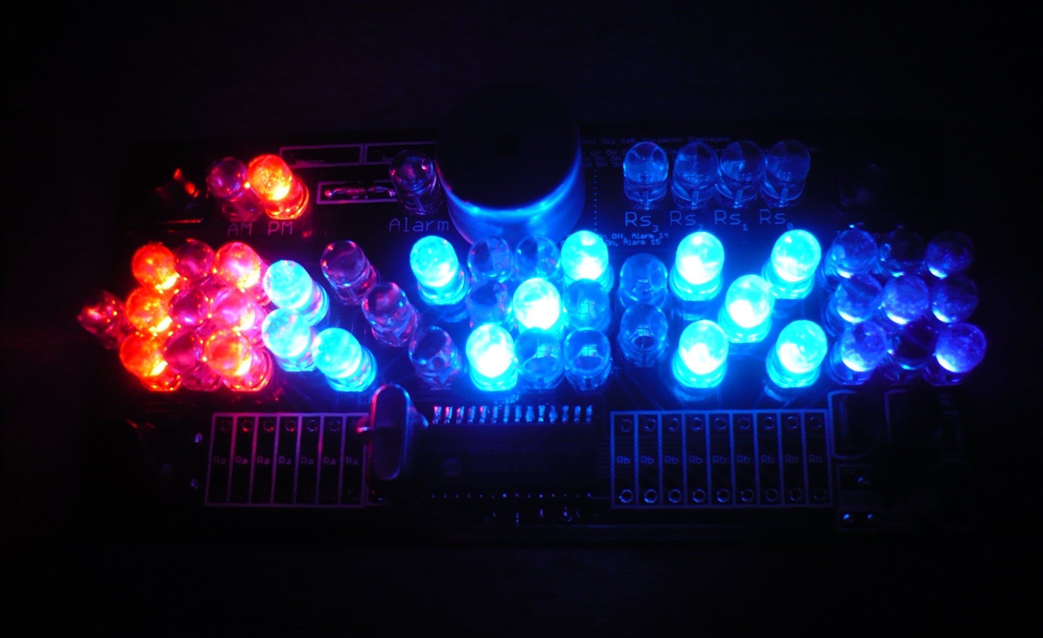 LED dice clock (circuit board included) LED dice clock (circuit board included)